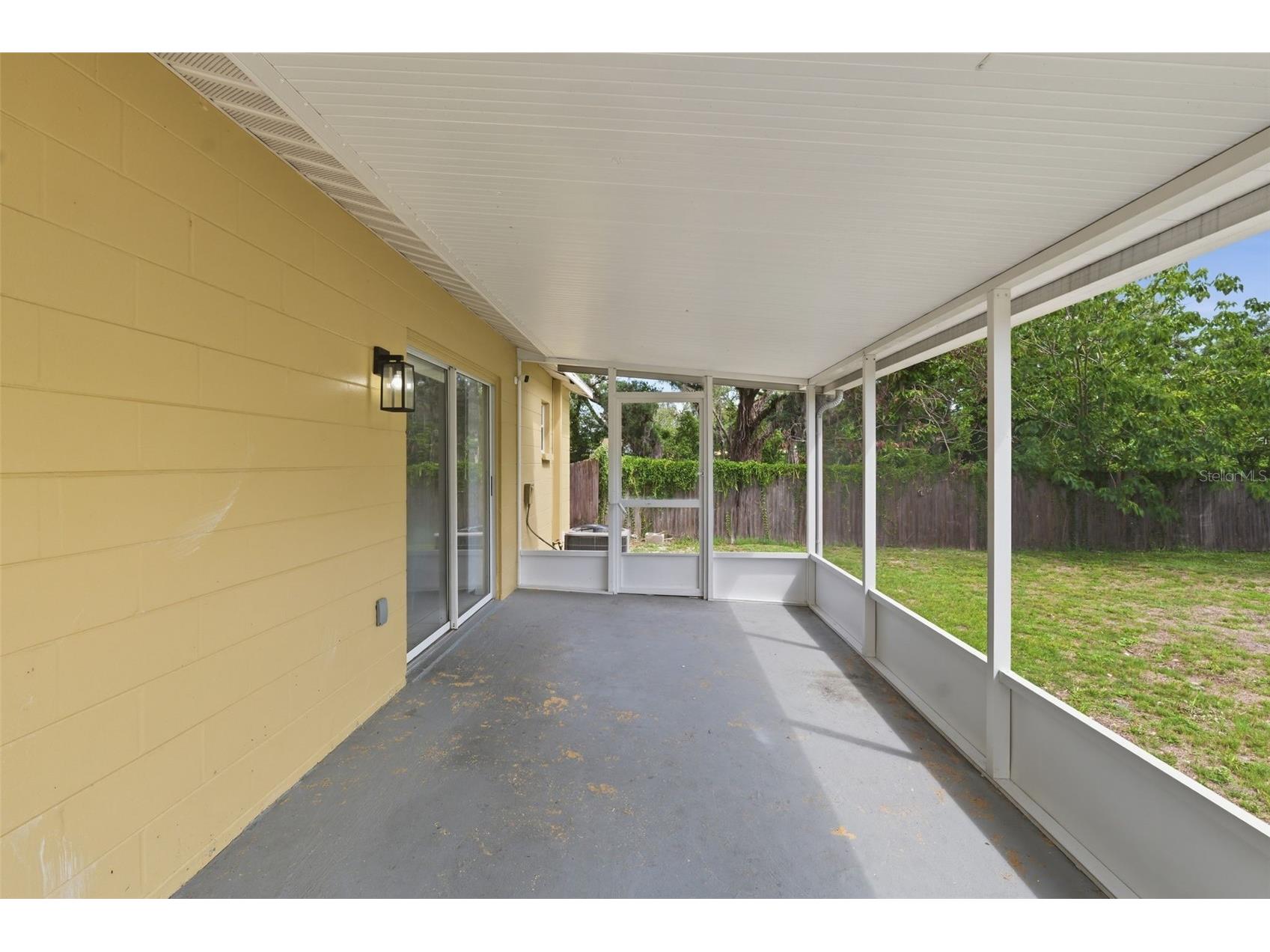 9707 N Mary Avenue Tampa FL 33612 TB8506638 image24