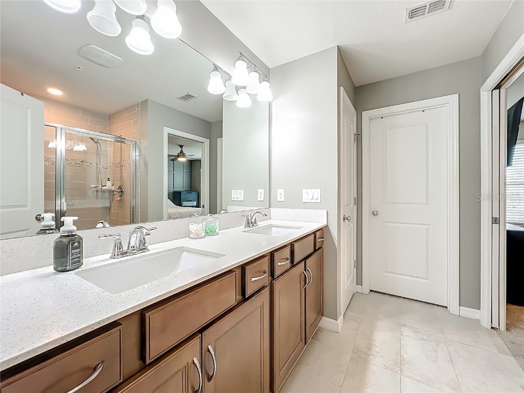 9708 Brown Burrow Street Orlando FL 32829 O6351575 image5