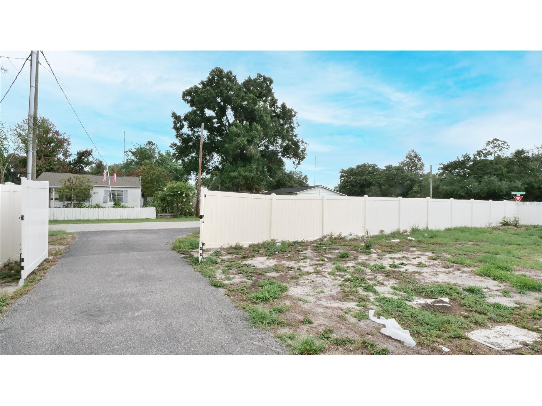 9708 Forest Hills Drive Tampa FL 33612 TB8515071 image11