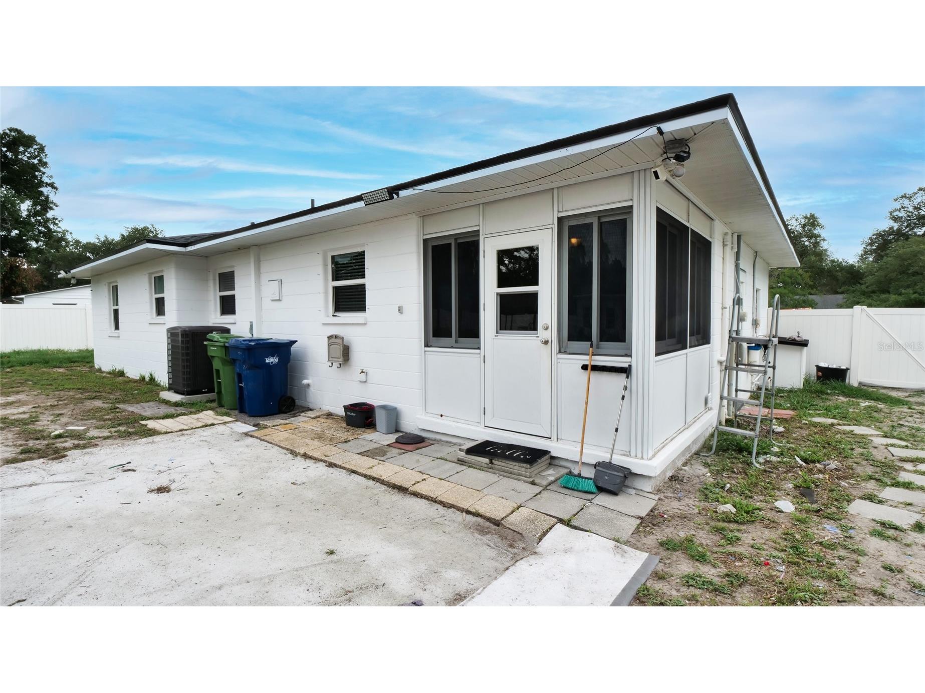 9708 Forest Hills Drive Tampa FL 33612 TB8515071 image15