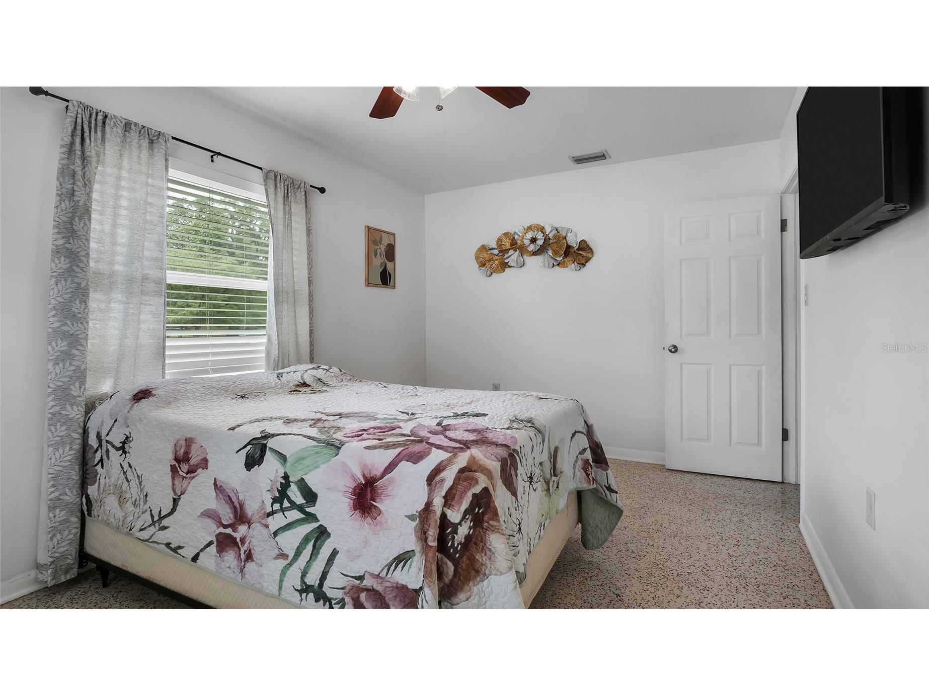 9708 Forest Hills Drive Tampa FL 33612 TB8515071 image36