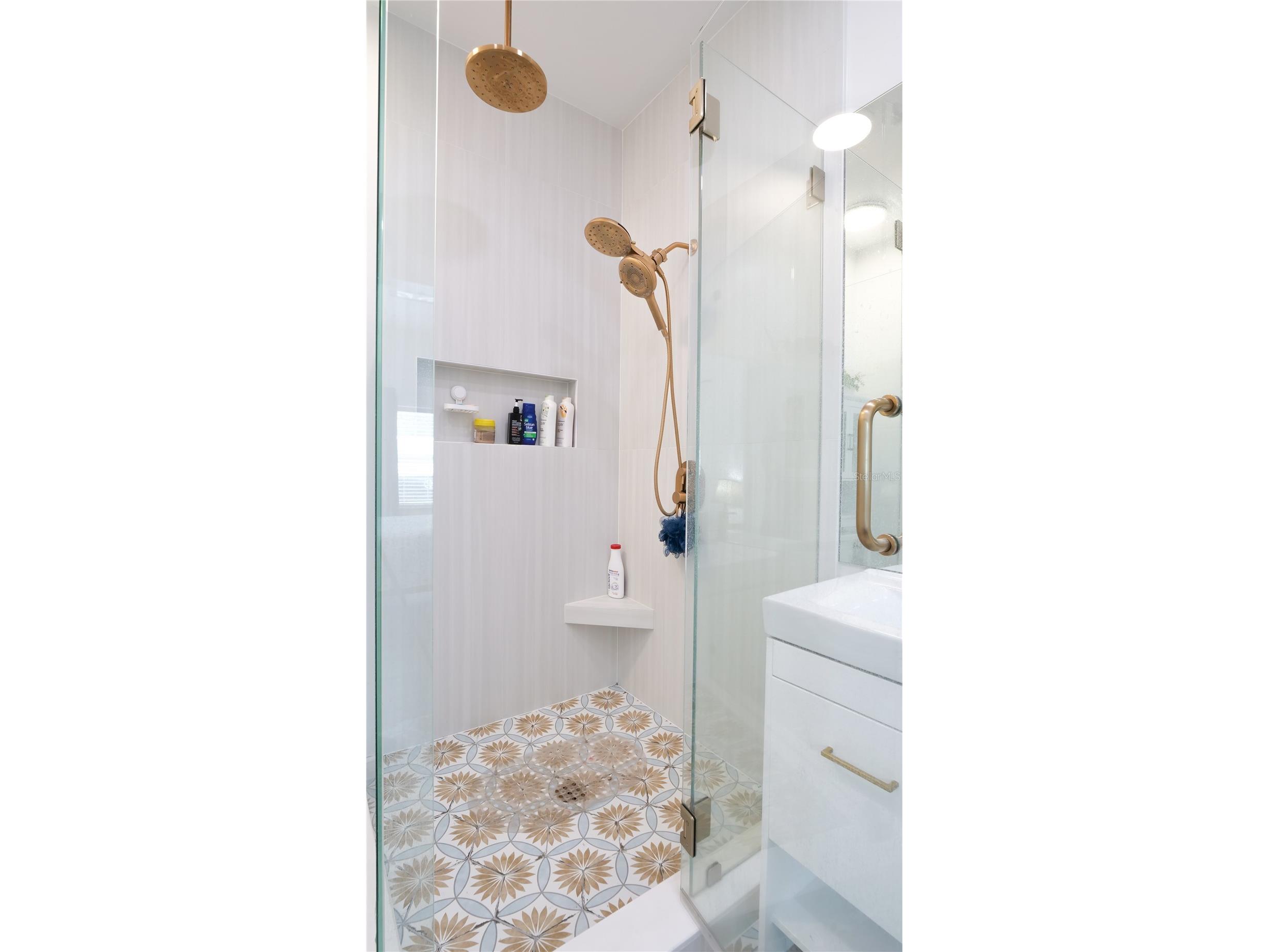 9708 Forest Hills Drive Tampa FL 33612 TB8515071 image49