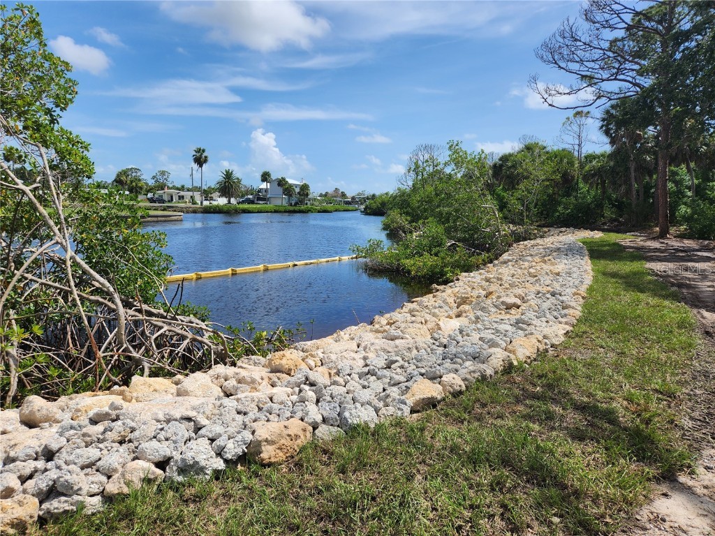 971 Lampp Drive Englewood FL 34223 D6140063 image2