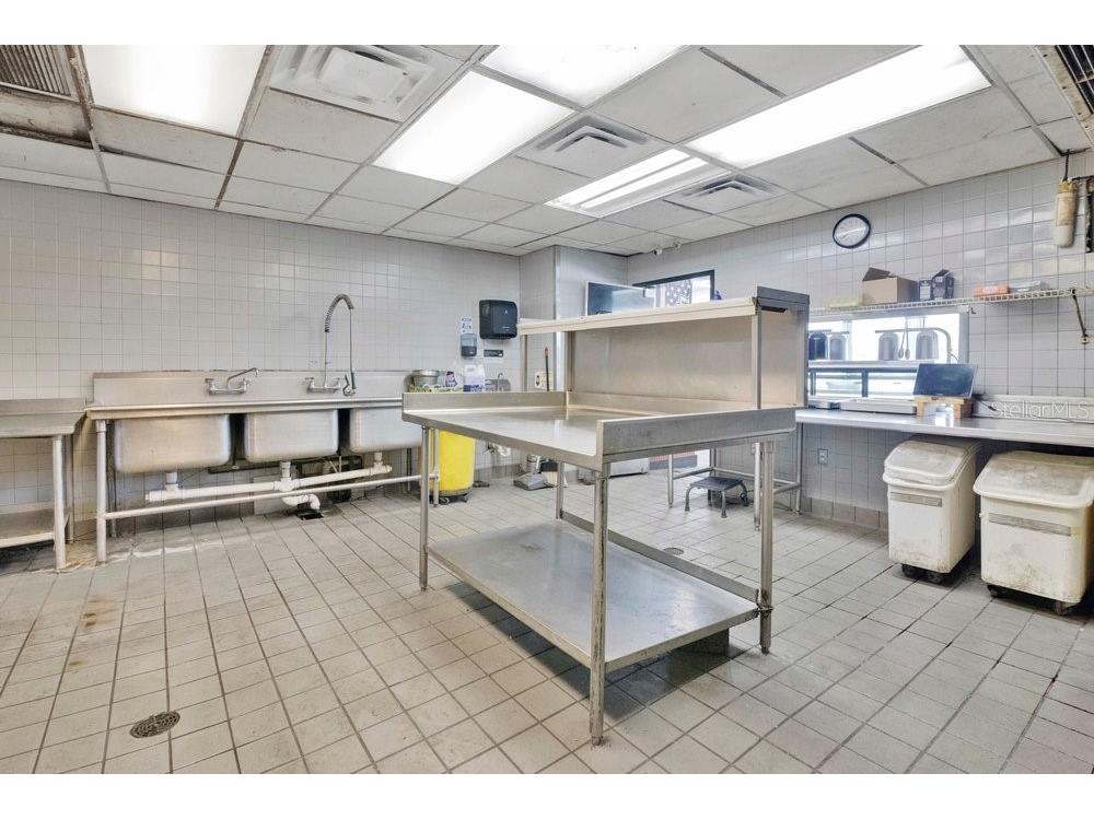 9710 E Colonial Drive Orlando FL 32817 O6423891 image13