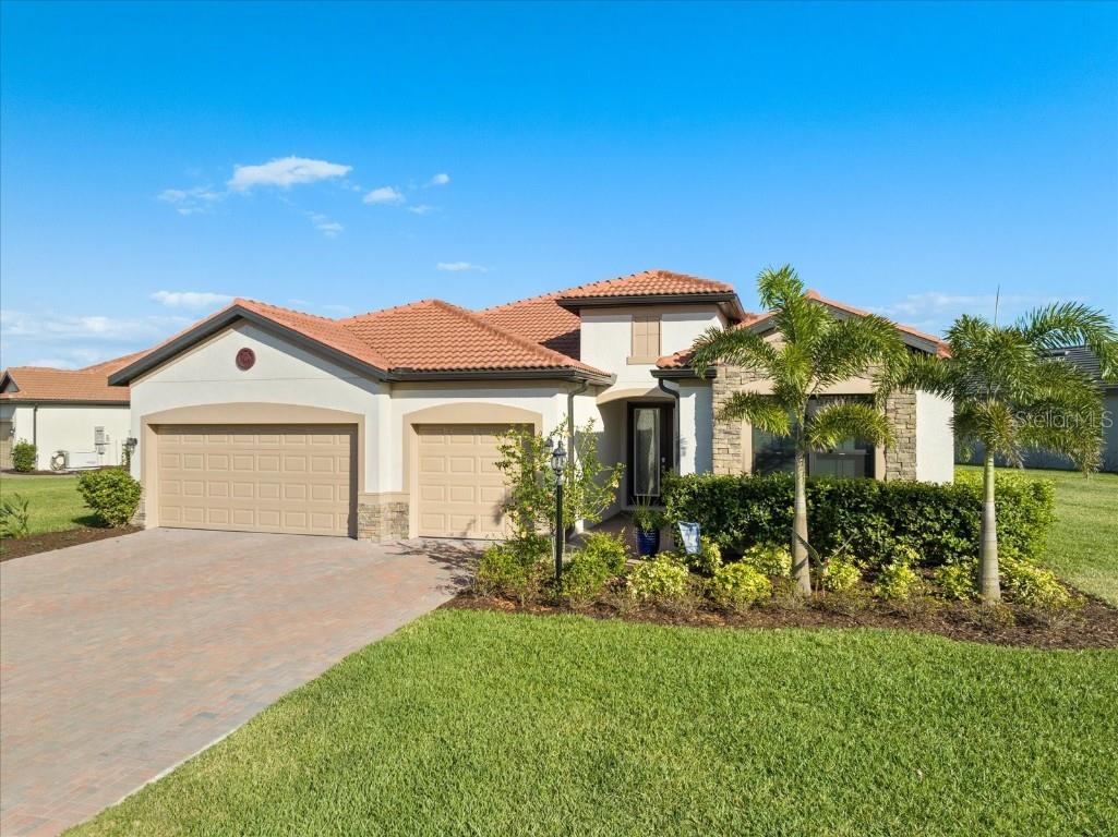 9711 Carnoustie Place Bradenton FL 34211 A4565518 image1