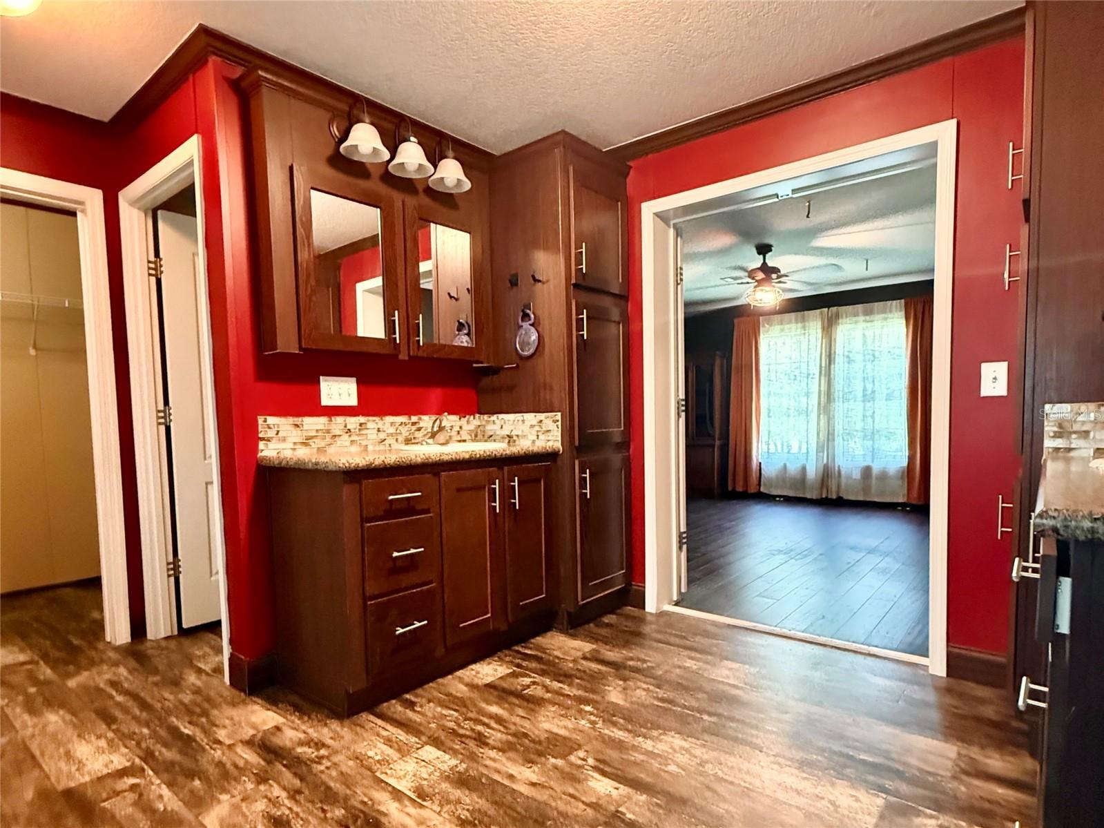 9711 SE Highway 464c Ocklawaha FL 32179 OM723134 image17