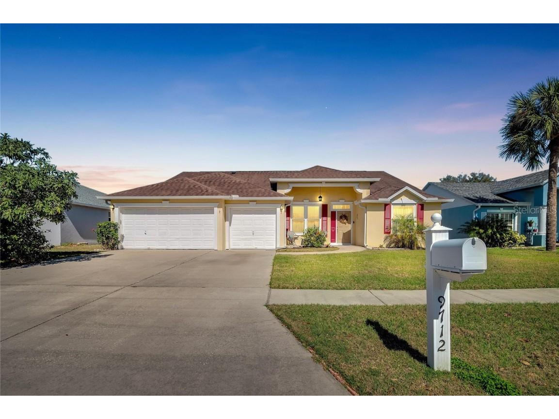 9712 Mary Robin Drive Riverview FL 33569 T3428023 image1
