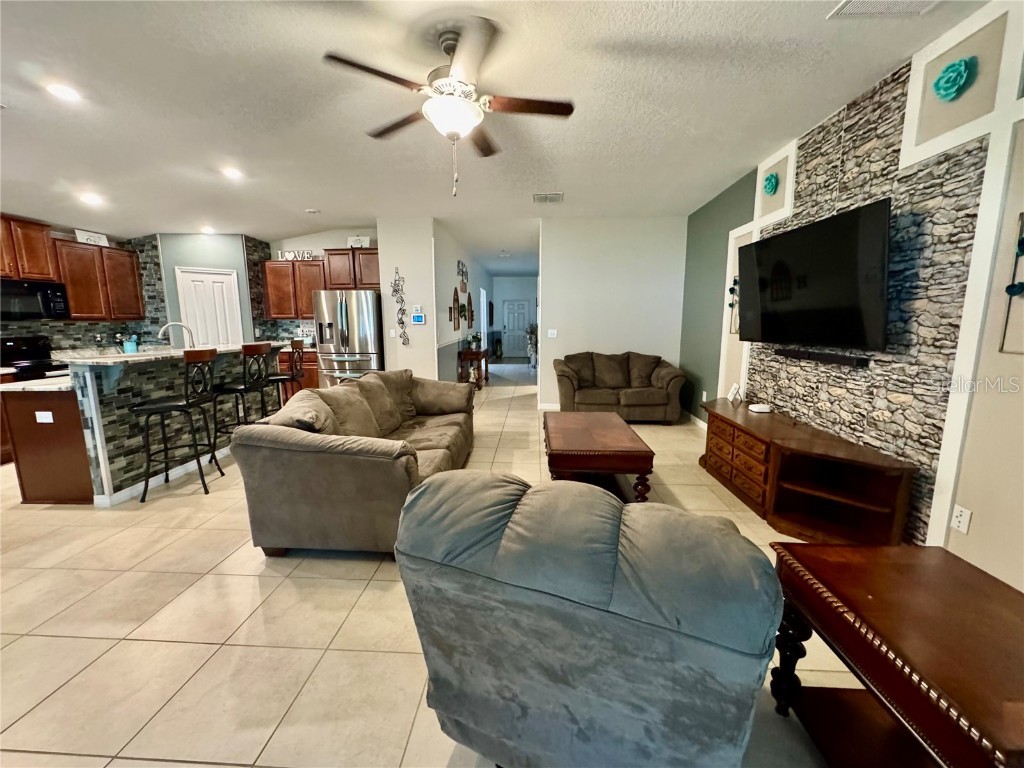 9712 Sage Creek Drive Ruskin FL 33573 TB8426236 image6