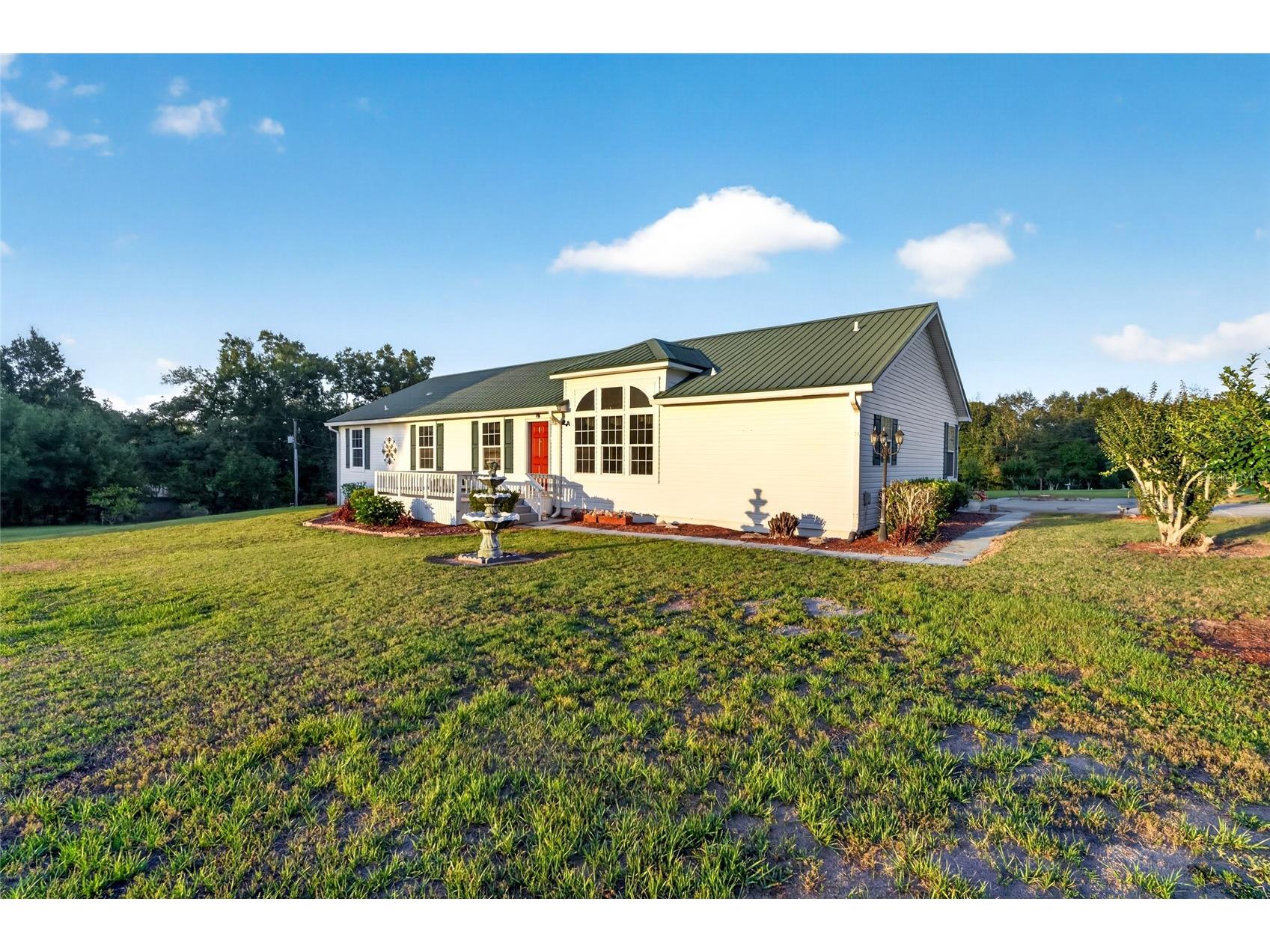 9712 Us Highway 301 Dade City FL 33525 W7885670 image1