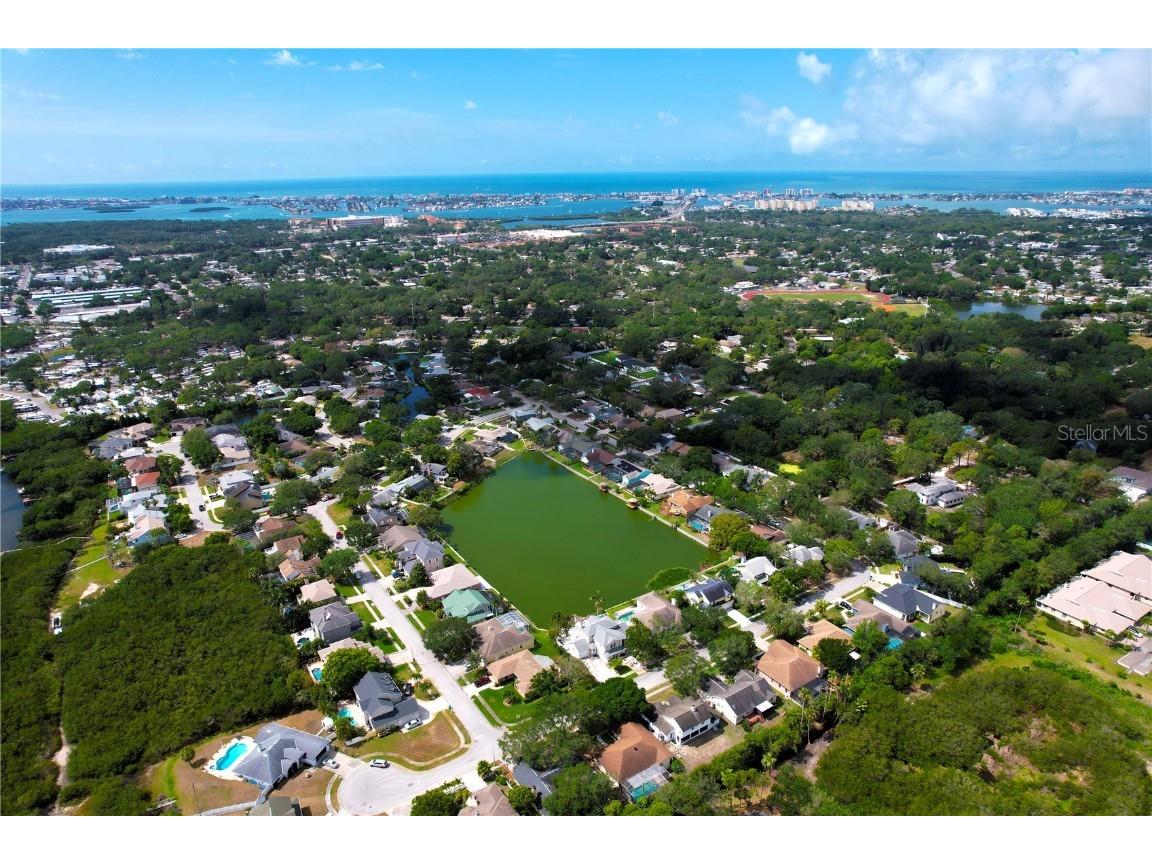 9713 62nd Avenue N Saint Petersburg FL 33708 U8197017 image1