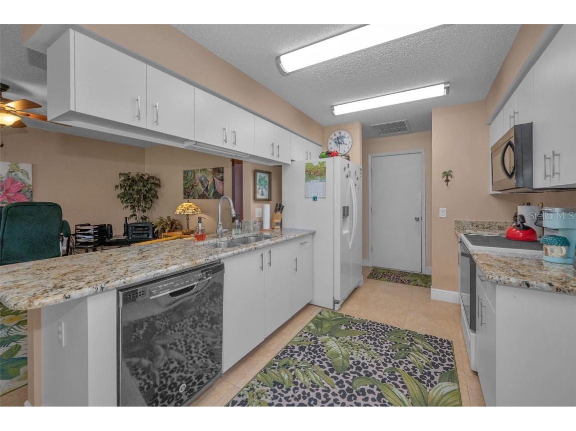 9713 Sweeping View Drive New Port Richey FL 34655 W7873274 image18