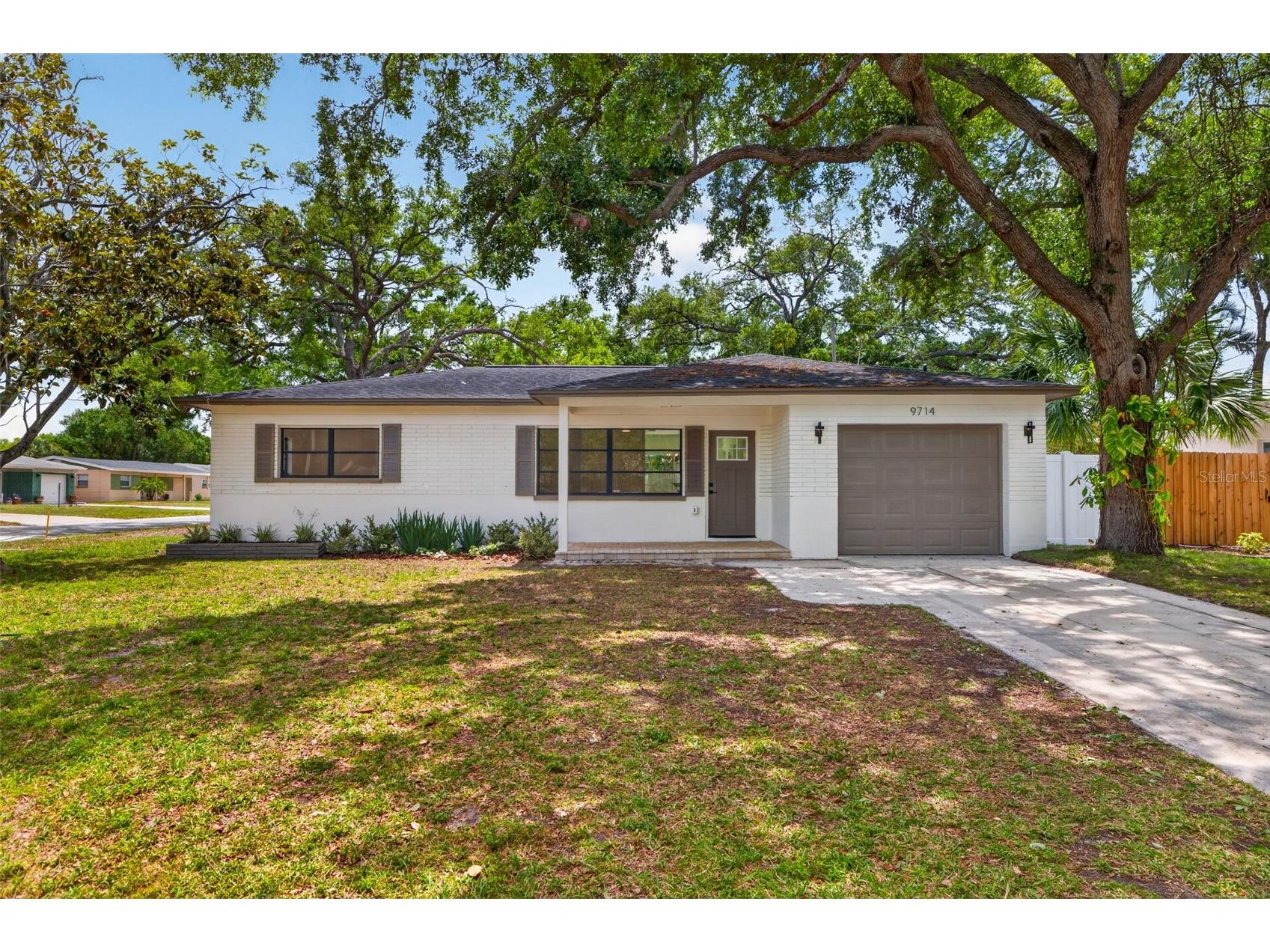 9714 53rd Avenue N Saint Petersburg FL 33708 TB8501852 image1