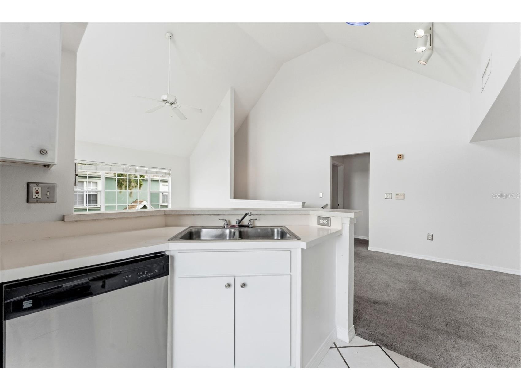 9714 Lake Chase Island Way Tampa FL 33626 TB8513981 image15