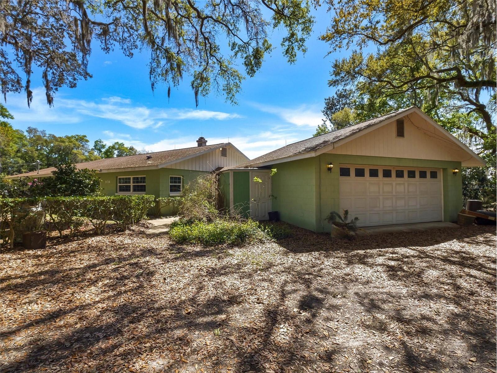 9714 SE 110th St Rd Belleview FL 34420 OM721154 image1