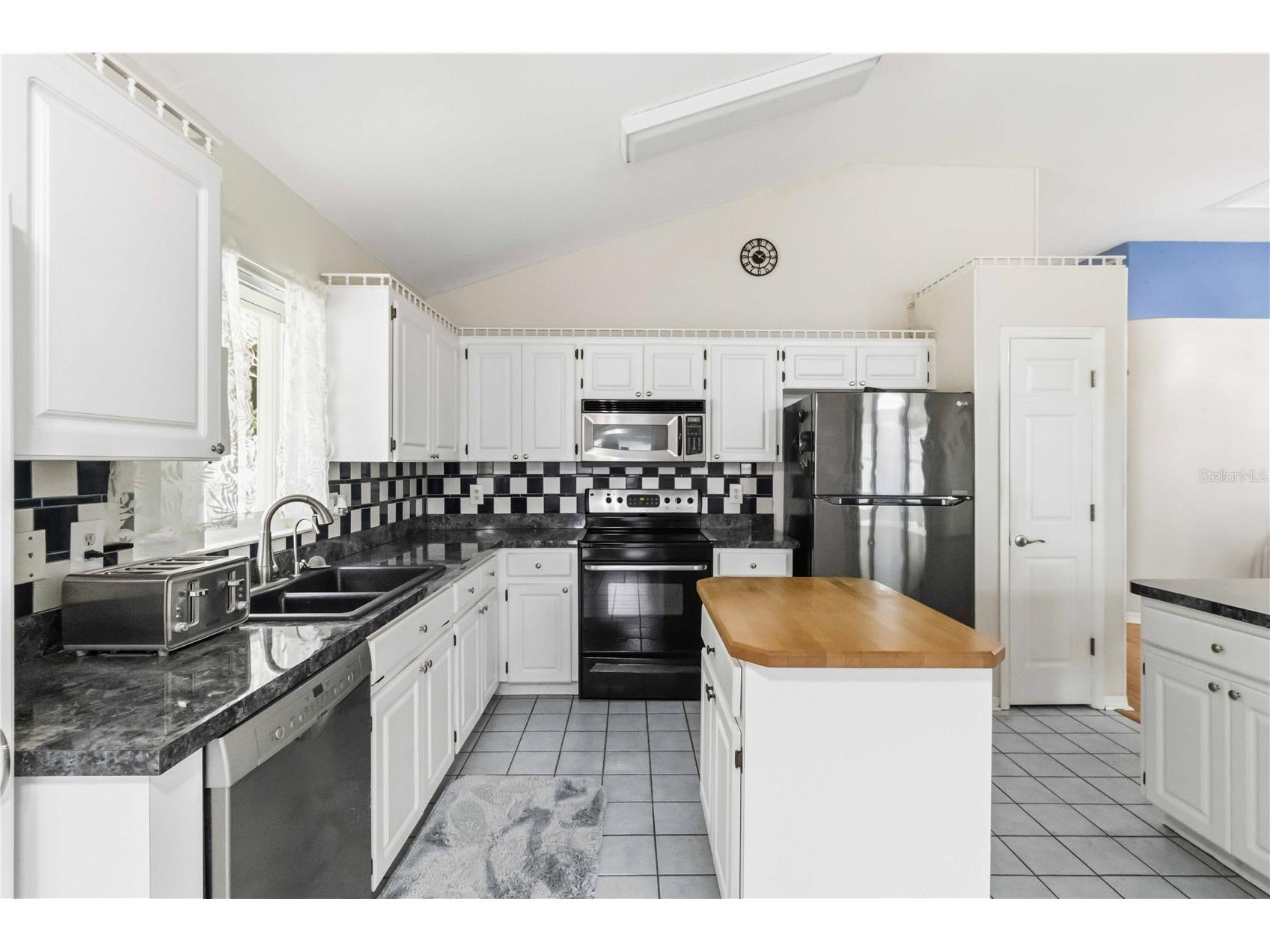 9714 Stone Mountain Place Tampa FL 33634 TB8518263 image7