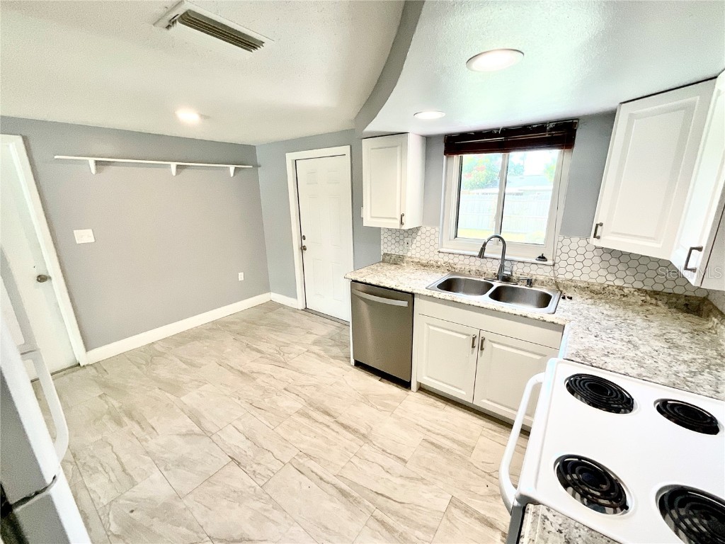 9715 Gray Fox Lane Port Richey FL 34668 TB8432717 image6