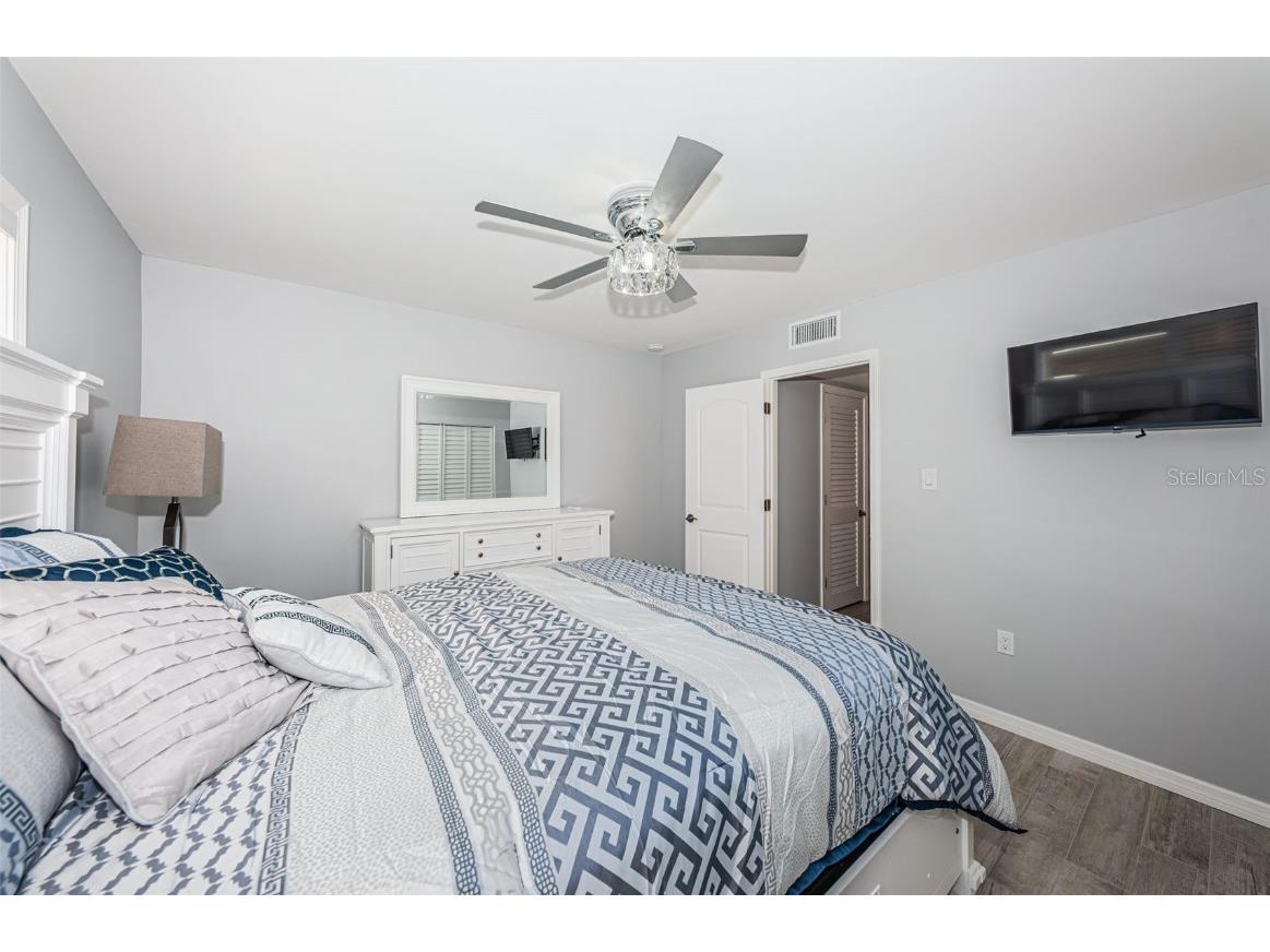 9715 Harrell Avenue #5 Treasure Island FL 33706 - BOCA CIEGA BAY TB8396621 image23