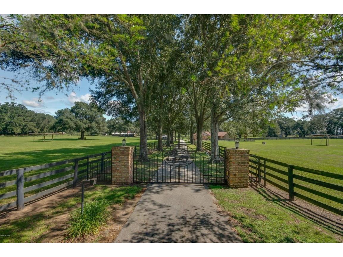 9715 SW 27th Avenue Ocala FL 34476 OM660401 image1