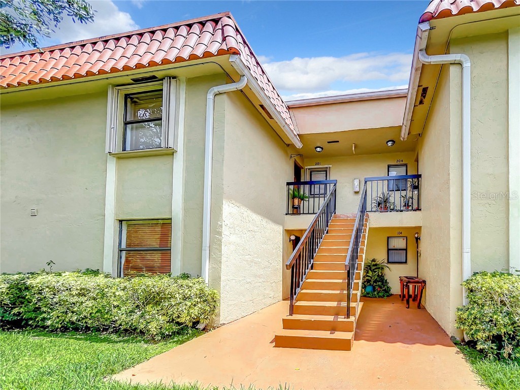 9716 Hammocks Boulevard #101 Miami FL 33196 O6108264 image1