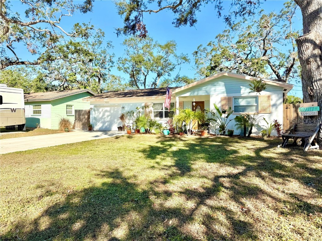 9717 54th Avenue N Saint Petersburg FL 33708 TB8336612 image1