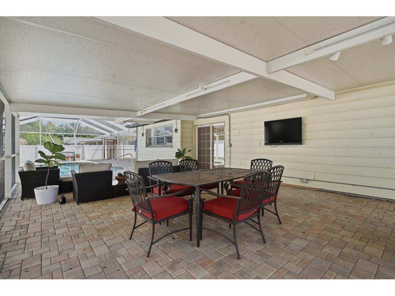 9718 N Oregon Avenue Tampa FL 33612 TB8504063 image44