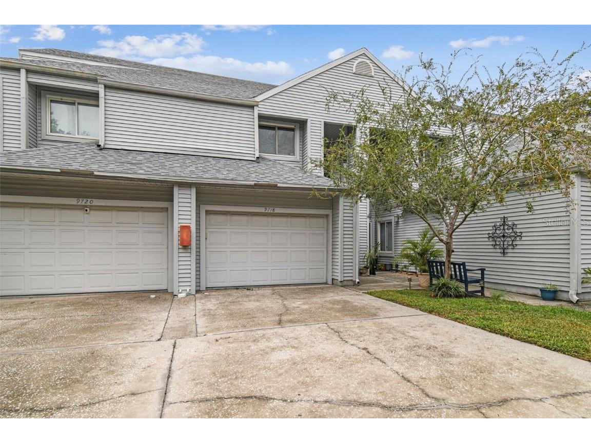 9718 Tiffany Oaks Lane #12A Tampa FL 33612 T3479301 image1