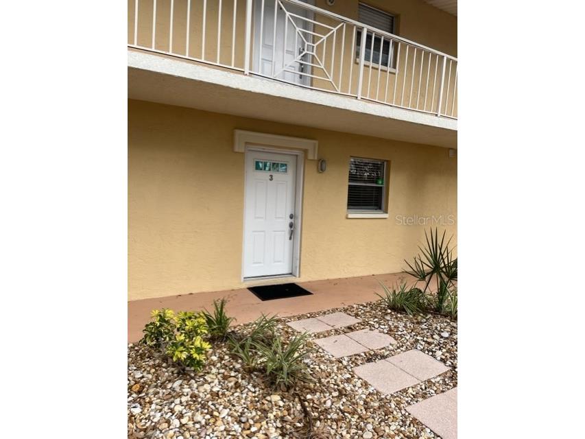 972 La Costa Circle #3 Sarasota FL 34237 A4561332 image1