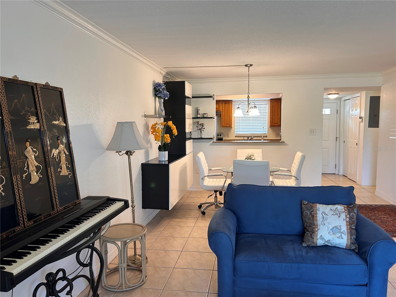 972 La Costa Circle #3 Sarasota FL 34237 A4691419 image10