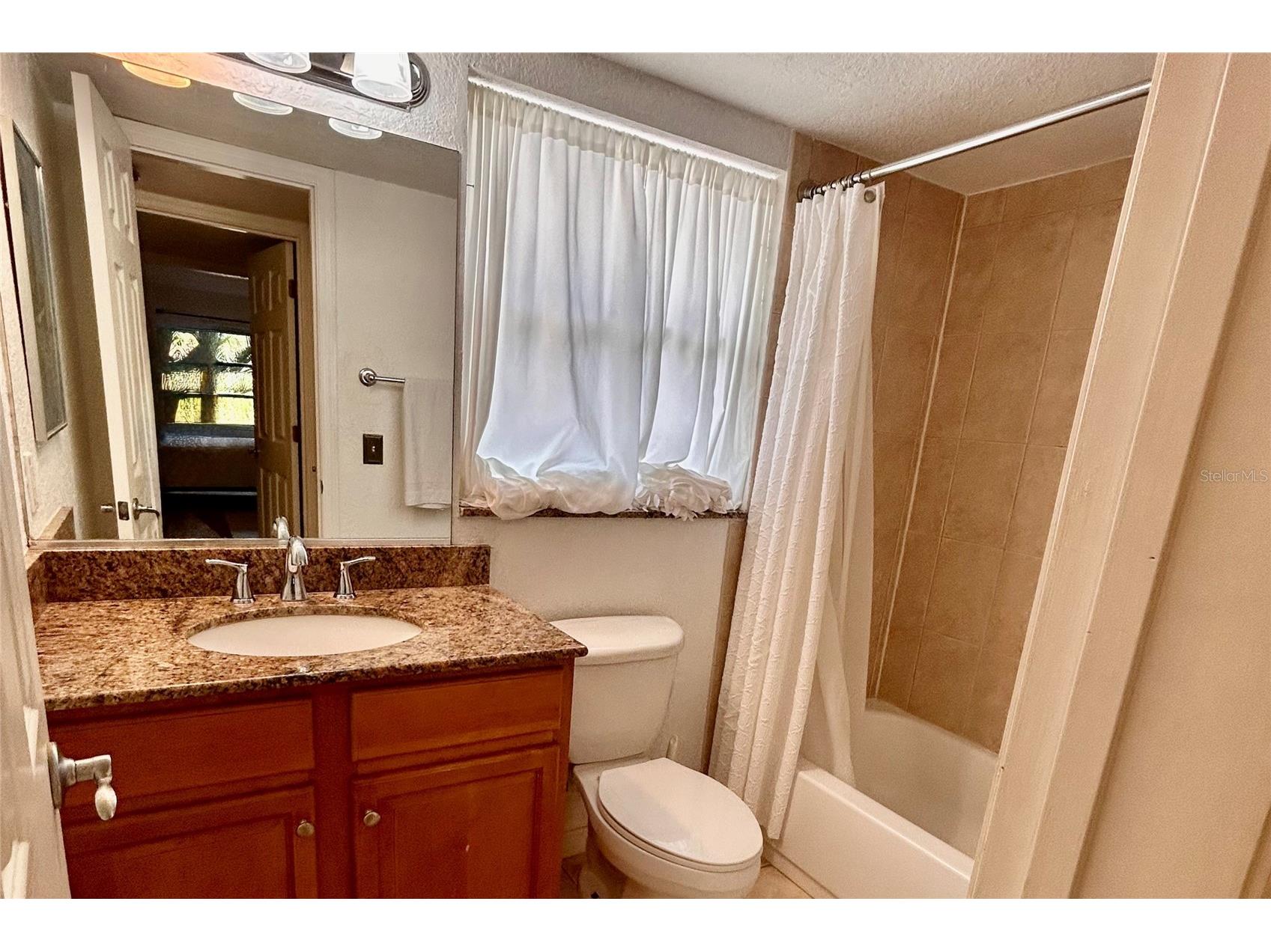 972 La Costa Circle #3 Sarasota FL 34237 A4691419 image12