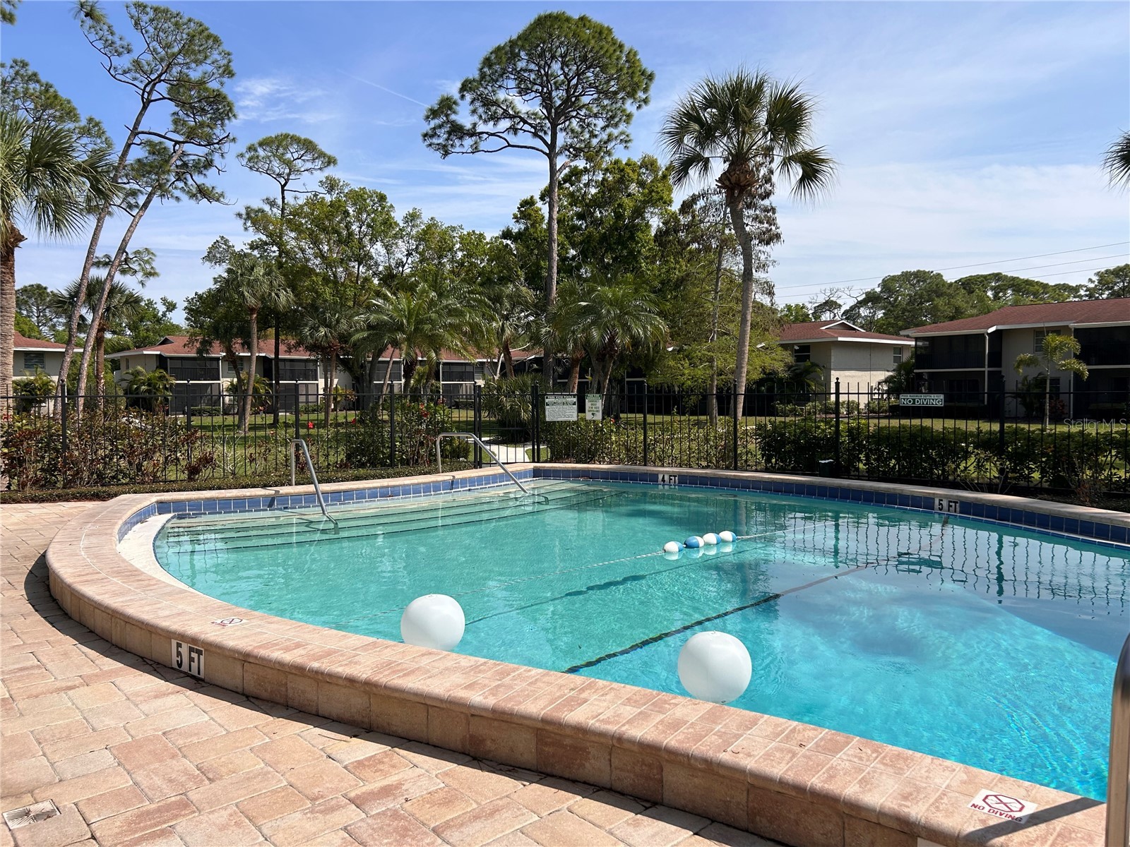 972 La Costa Circle #3 Sarasota FL 34237 A4691419 image30