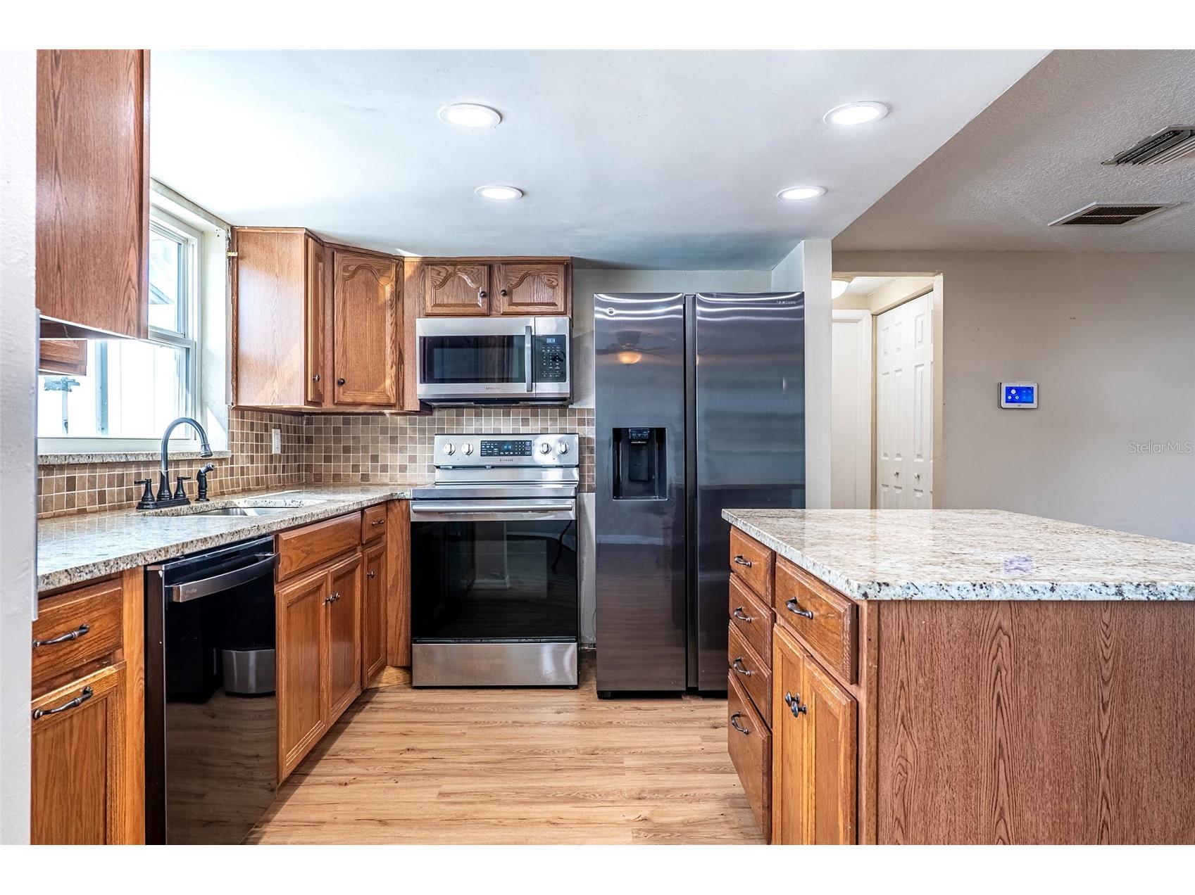 9720 Gray Fox Lane Port Richey FL 34668 W7883748 image11