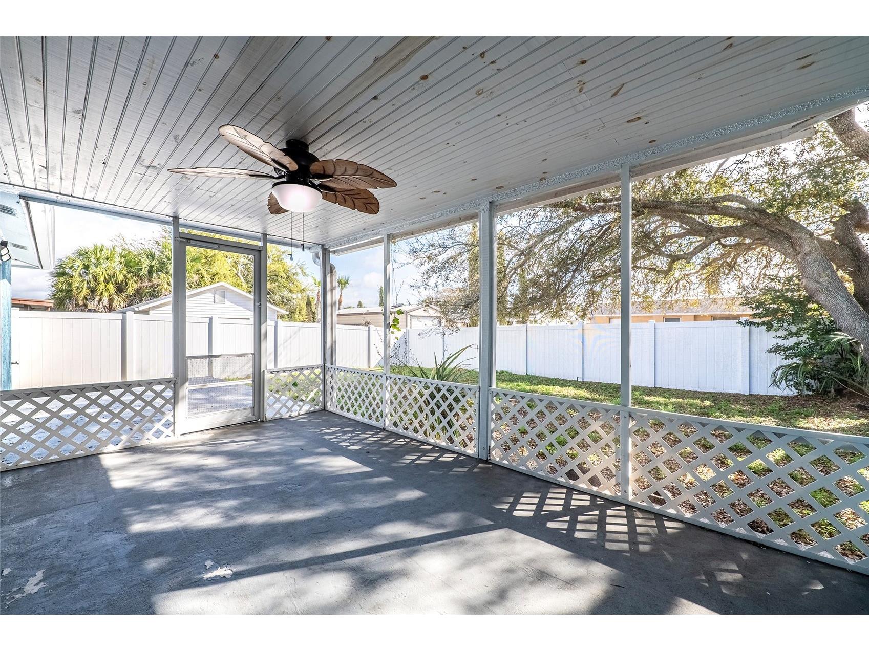 9720 Gray Fox Lane Port Richey FL 34668 W7883748 image31