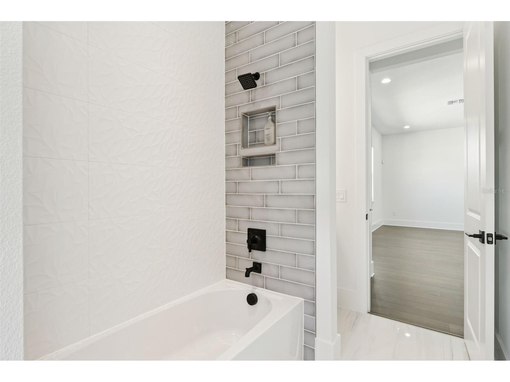 9720 Laurel Berry Drive Orlando FL 32827 O6369717 image37