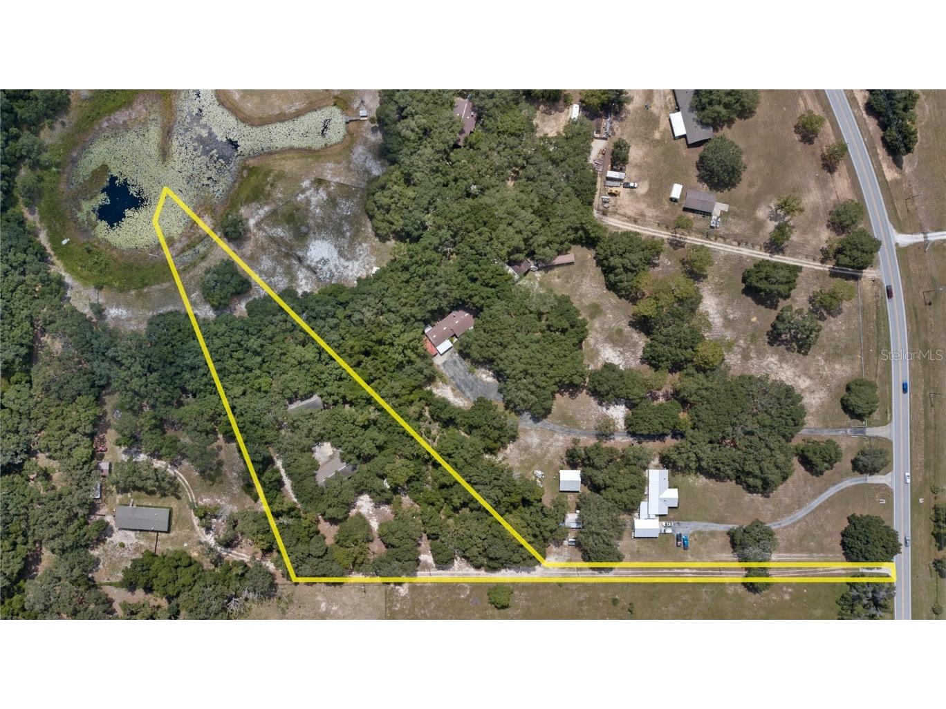 9721 SE Highway 464c Ocklawaha FL 32179 - LAKE DEON V4937539 image1