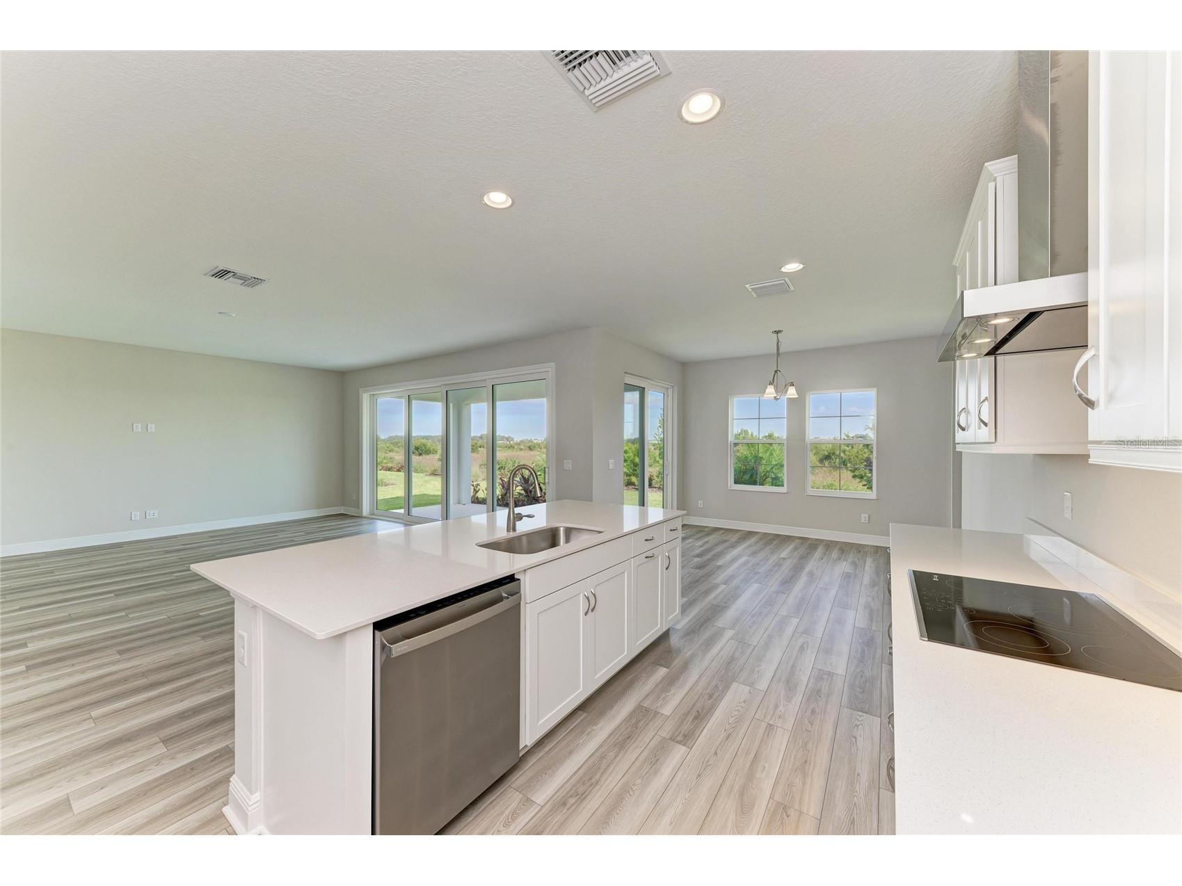 9723 Surrey Rose Drive San Antonio FL 33576 TB8441485 image12