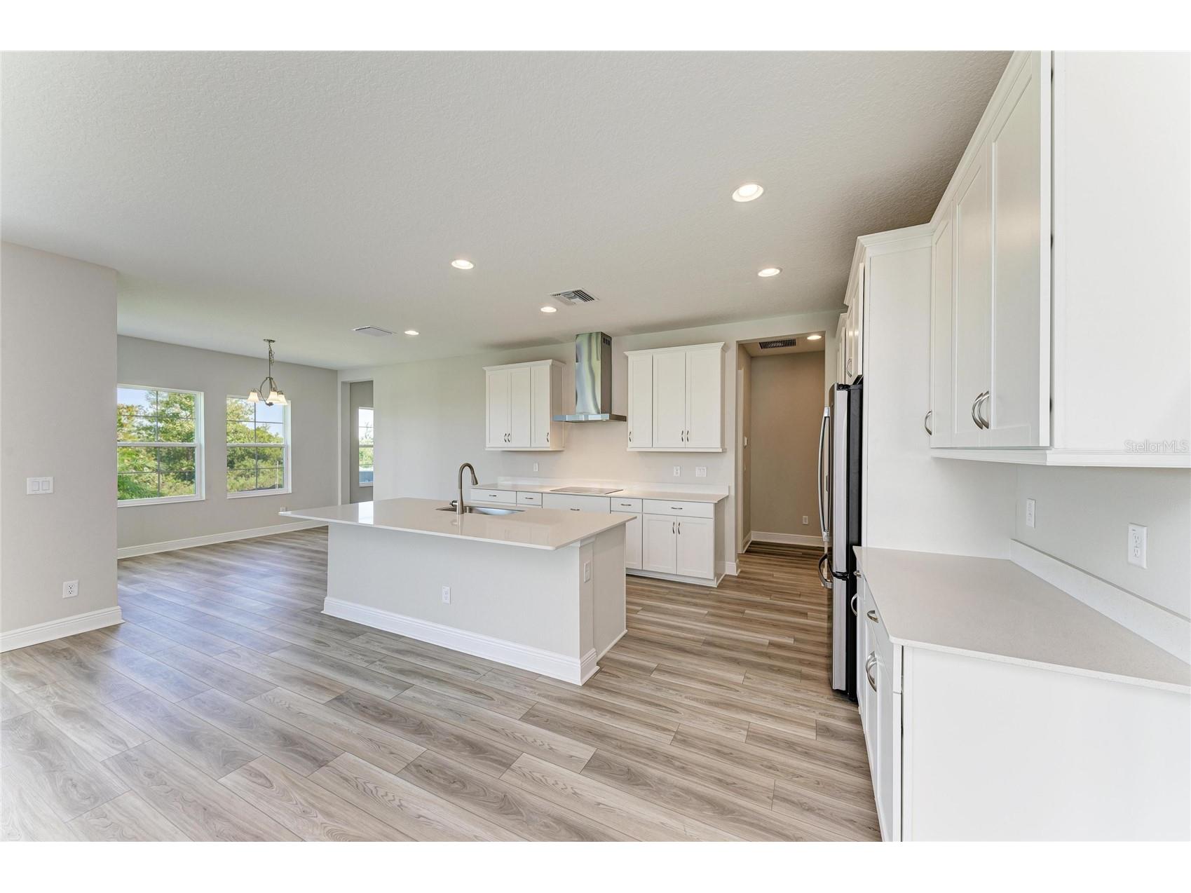 9723 Surrey Rose Drive San Antonio FL 33576 TB8441485 image2