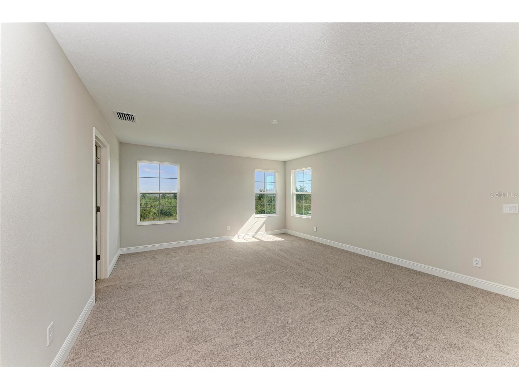 9723 Surrey Rose Drive San Antonio FL 33576 TB8441485 image5