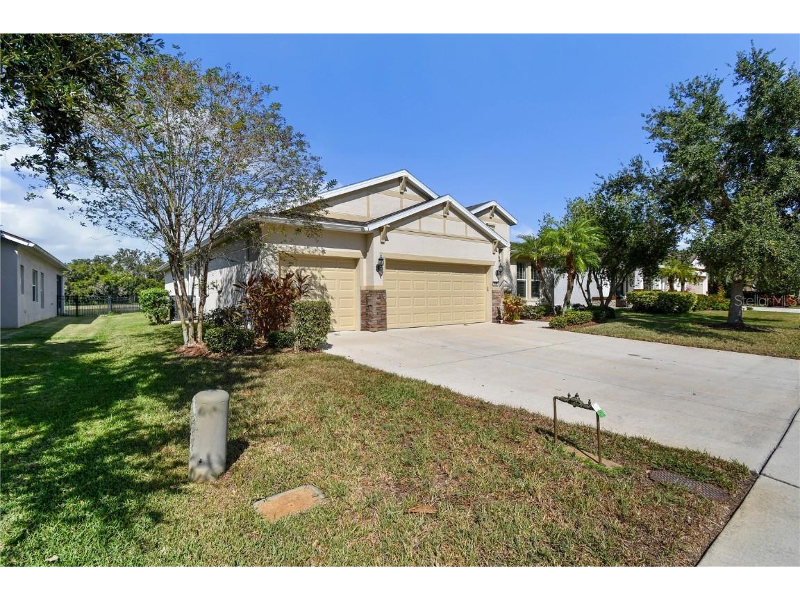 9724 46th Court E Parrish FL 34219 A4669359 image3