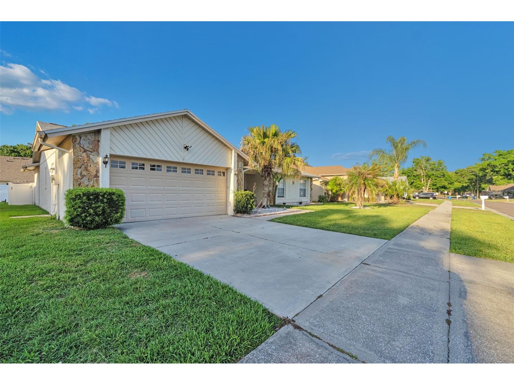 9724 Cypress Pond Avenue Tampa FL 33647 O6399218 image2