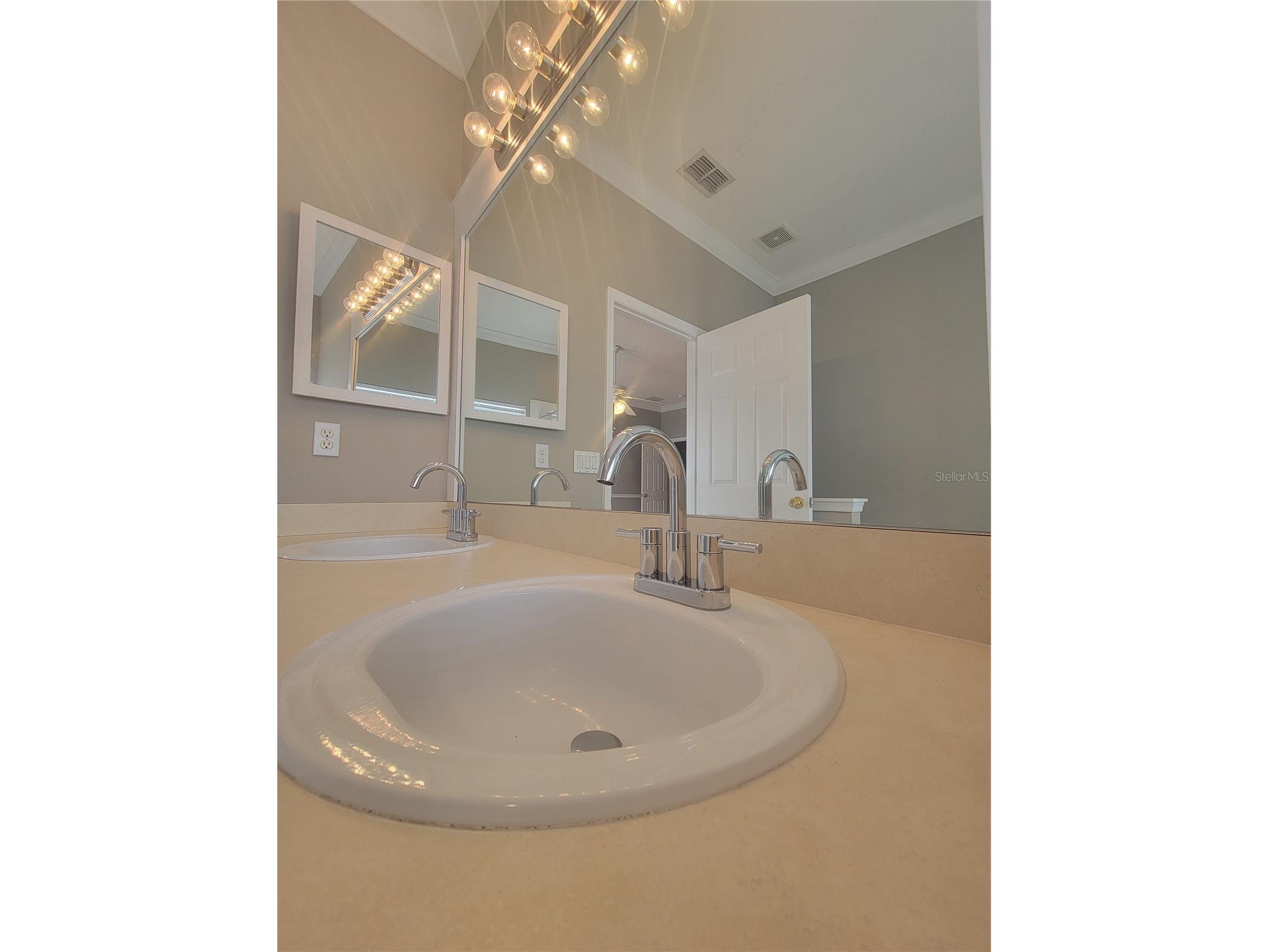 9724 Myrtle Creek Lane Orlando FL 32832 O6403360 image34