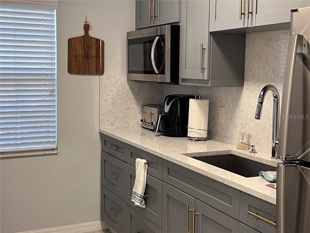 9724 N Armenia Avenue #300 Tampa FL 33612 TB8422482 image12