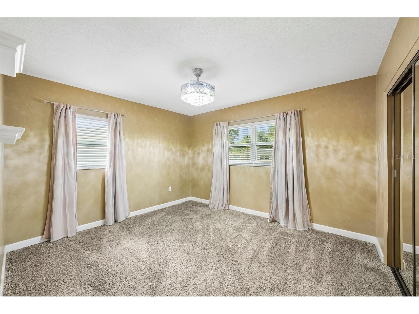 9725 48th Place N Saint Petersburg FL 33708 TB8516055 image33