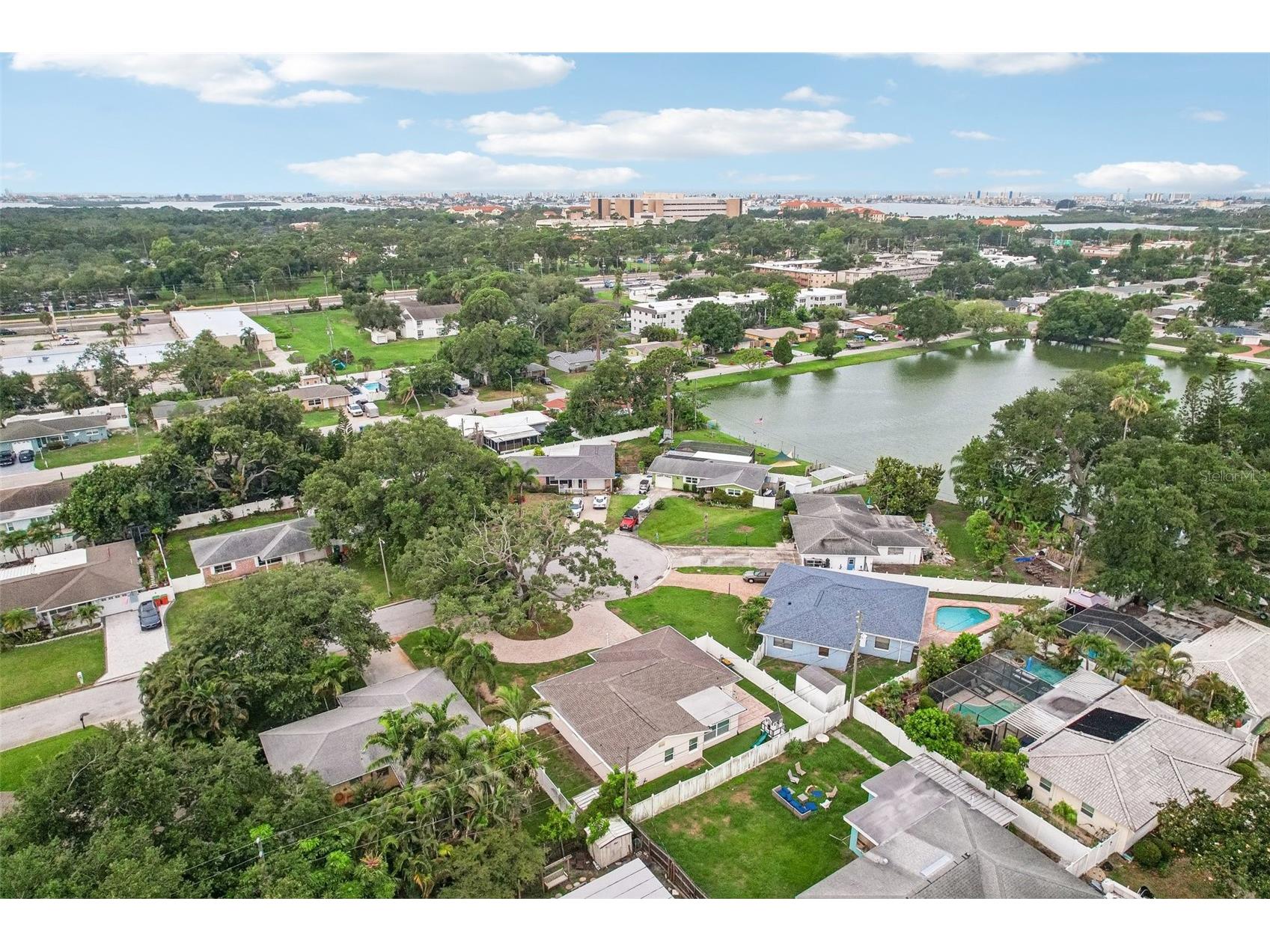 9725 48th Place N Saint Petersburg FL 33708 TB8516055 image48