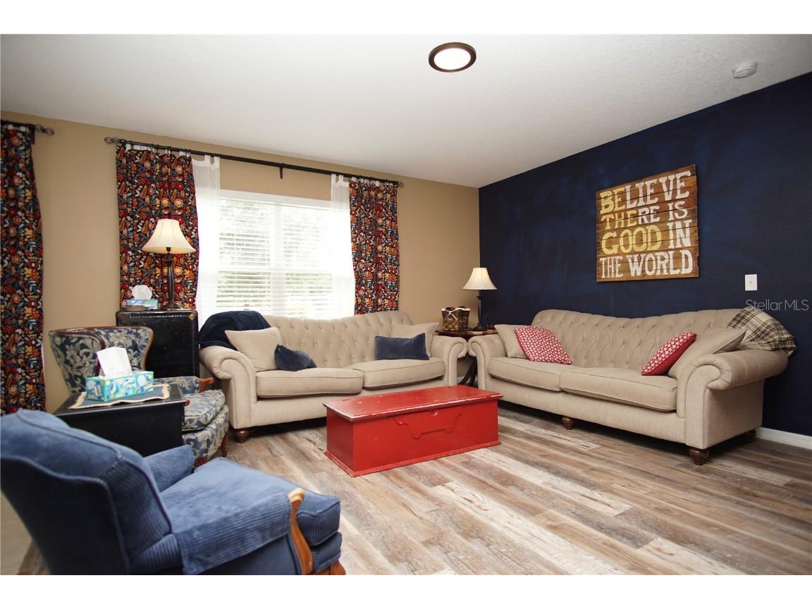 9726 Troncais Circle Thonotosassa FL 33592 TB8414973 image10