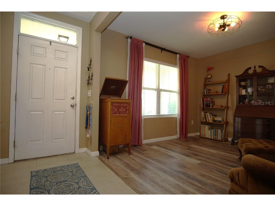 9726 Troncais Circle Thonotosassa FL 33592 TB8414973 image4