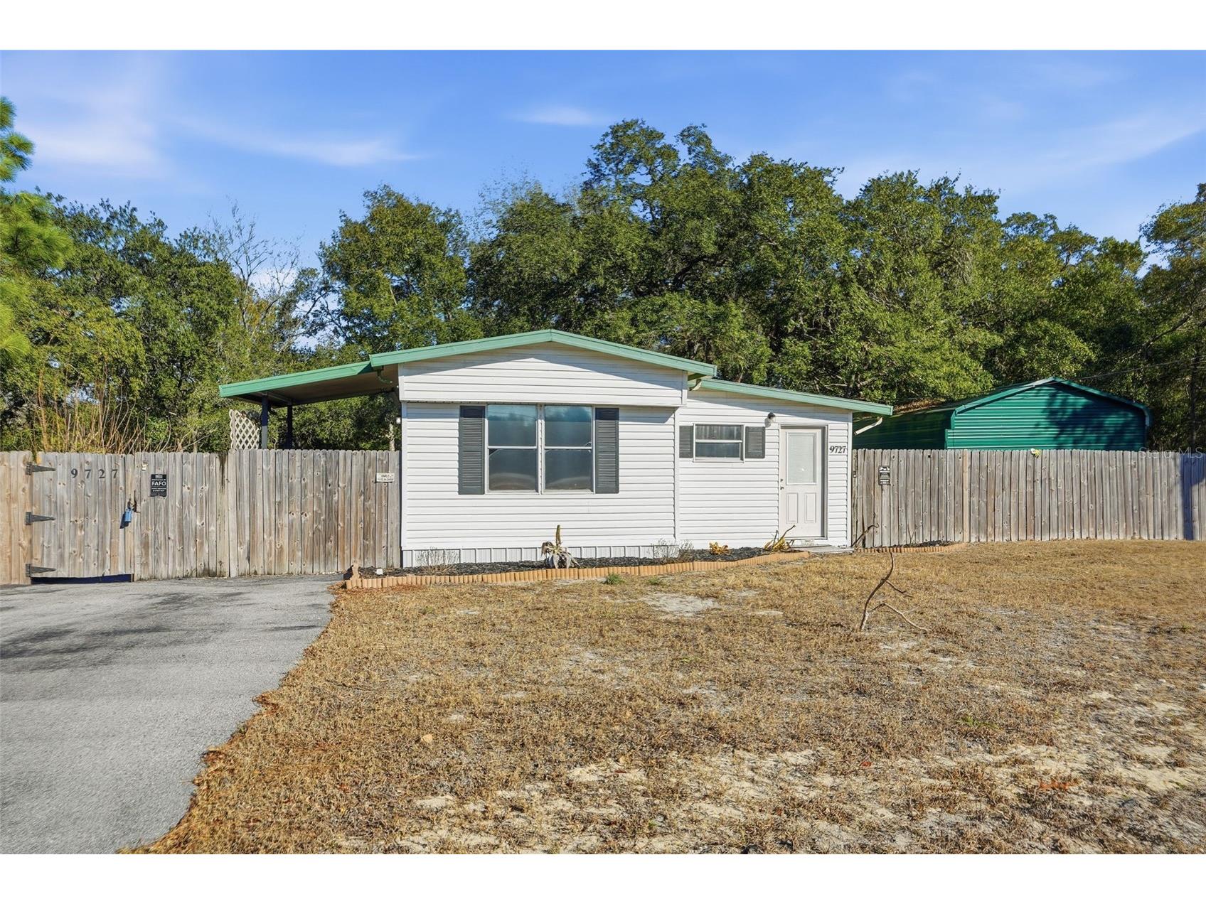 9727 Lake Drive Weeki Wachee FL 34613 W7882468 image1