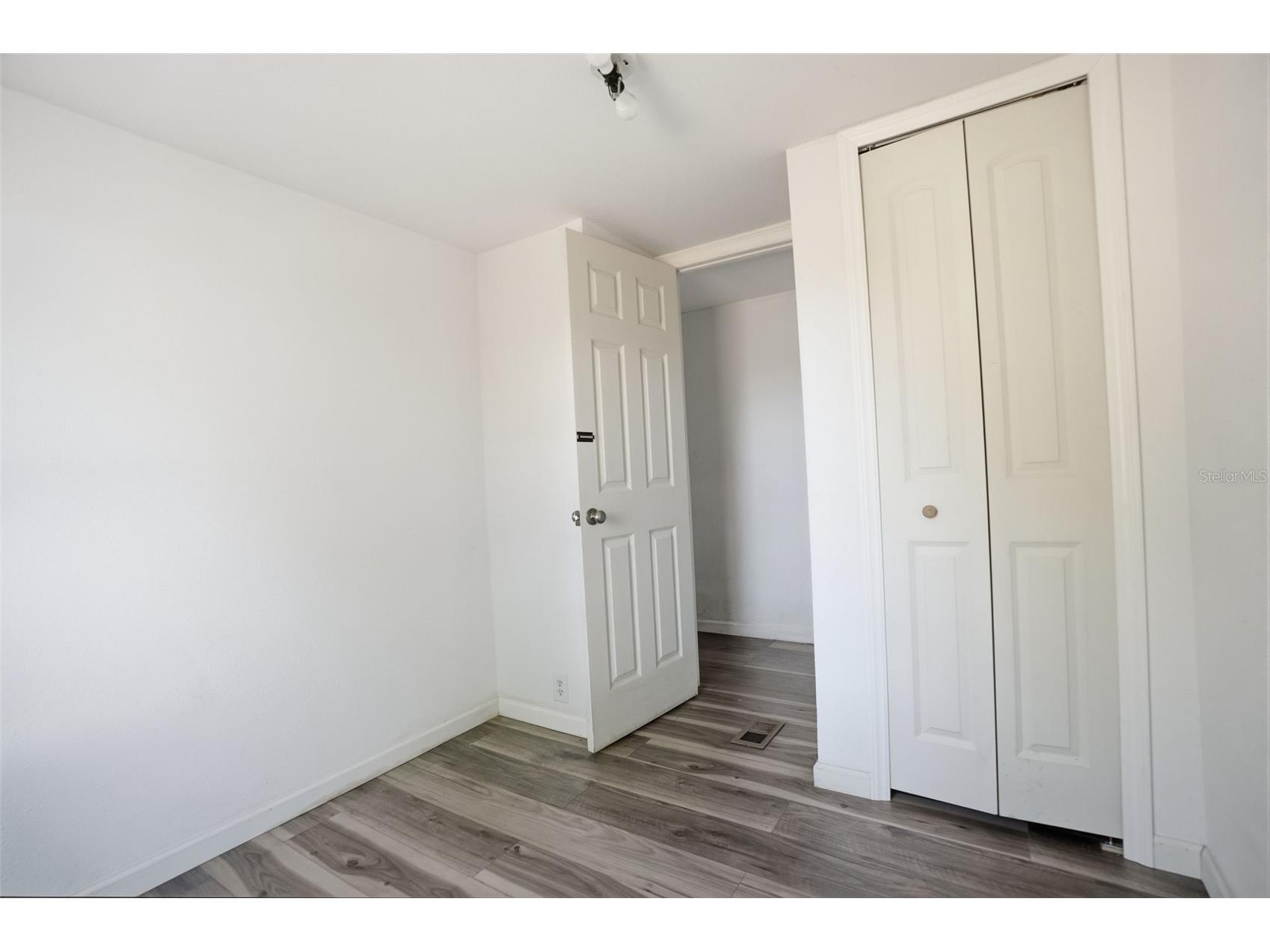 9727 Lake Drive Weeki Wachee FL 34613 W7882468 image14