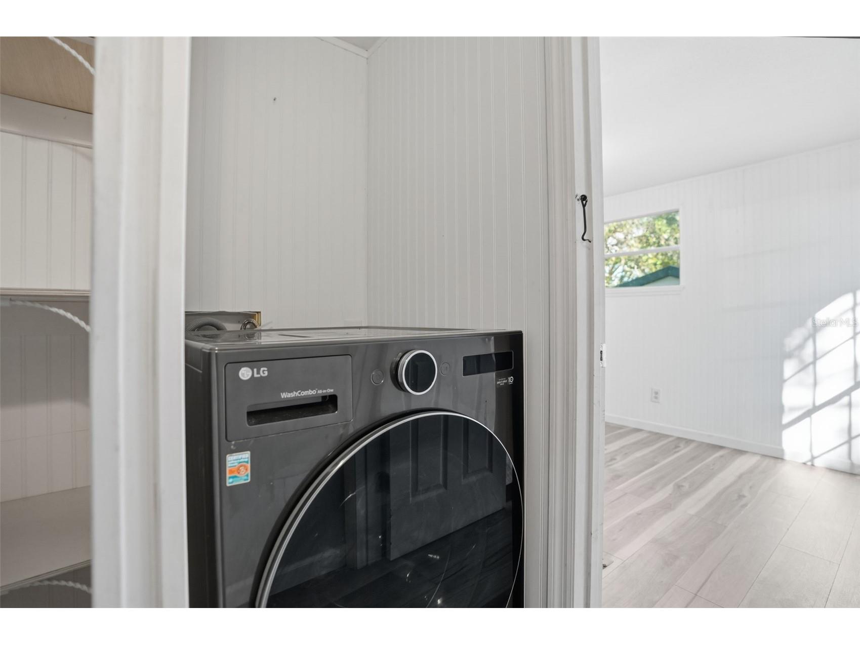 9727 Lake Drive Weeki Wachee FL 34613 W7882468 image19