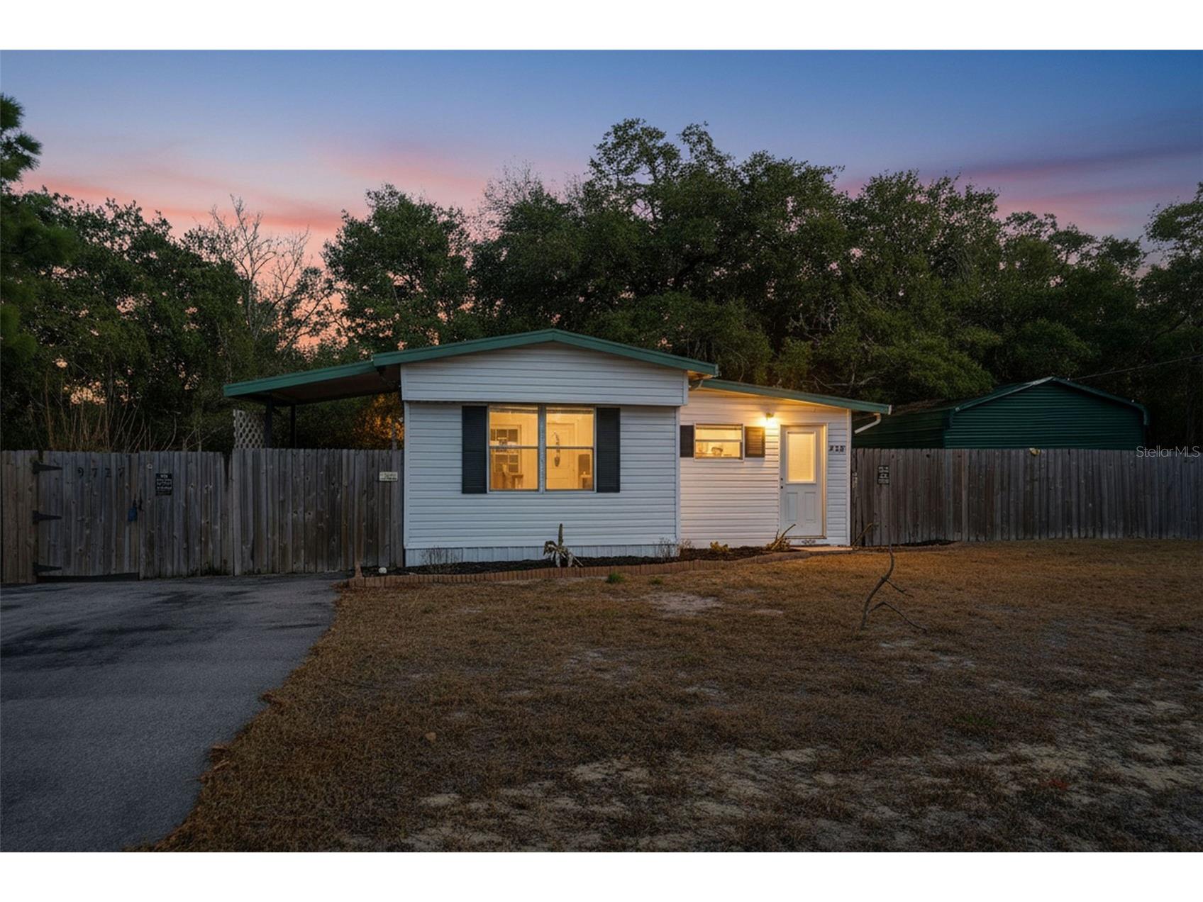 9727 Lake Drive Weeki Wachee FL 34613 W7882468 image22