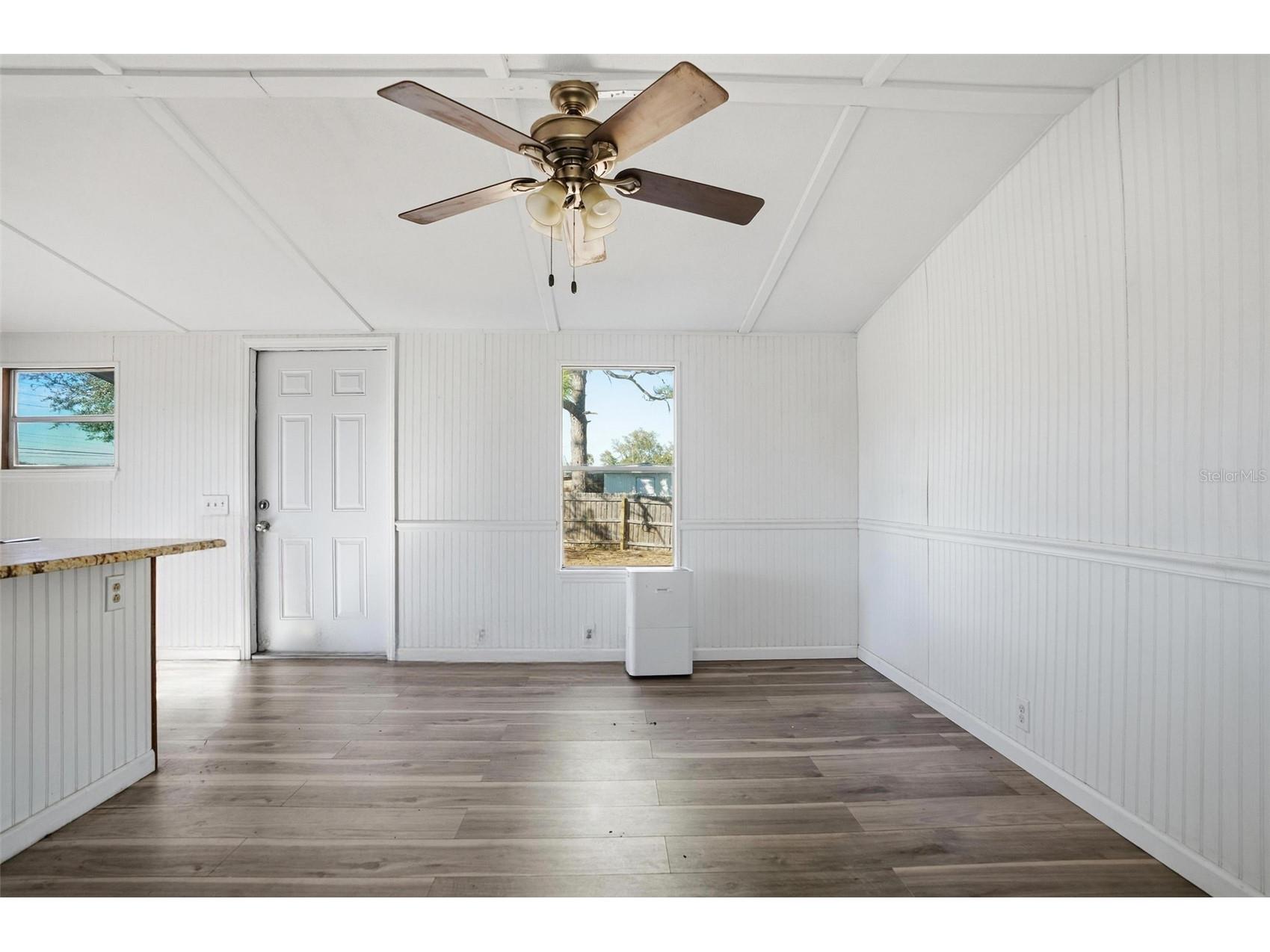 9727 Lake Drive Weeki Wachee FL 34613 W7882468 image5